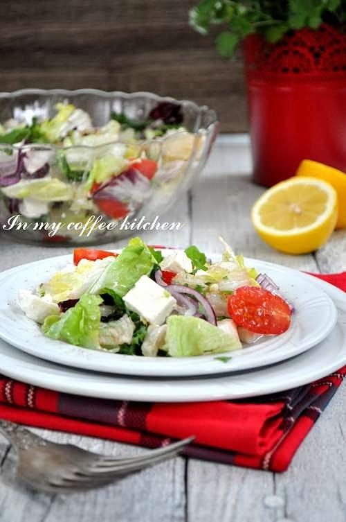 Sałatka z fetą a la grecka