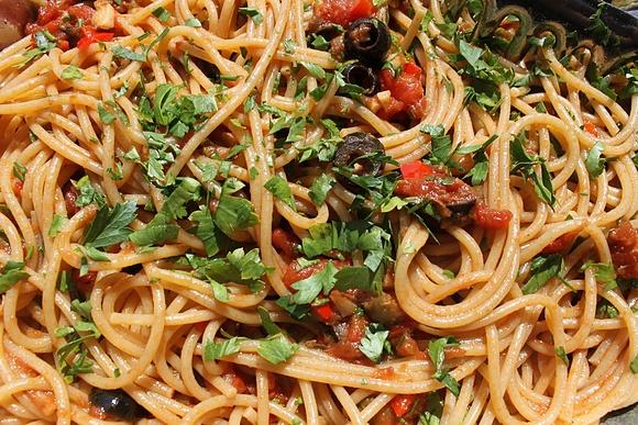 Pasta alla puttanesca