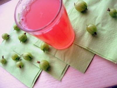 Kompot z rabarbaru i agrestu