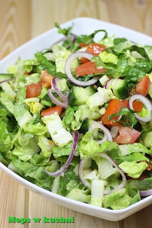 Sałatka libańska idealna do kebabów