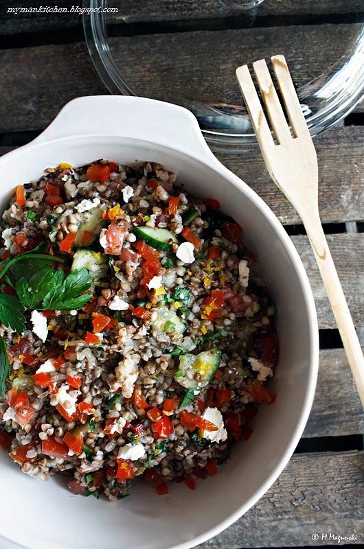Polski tabbouleh z kaszy gryczanej