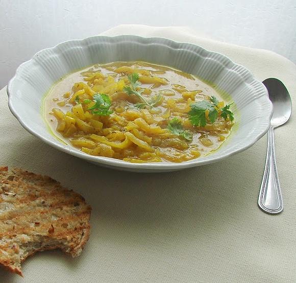 Zupa cebulowa po persku