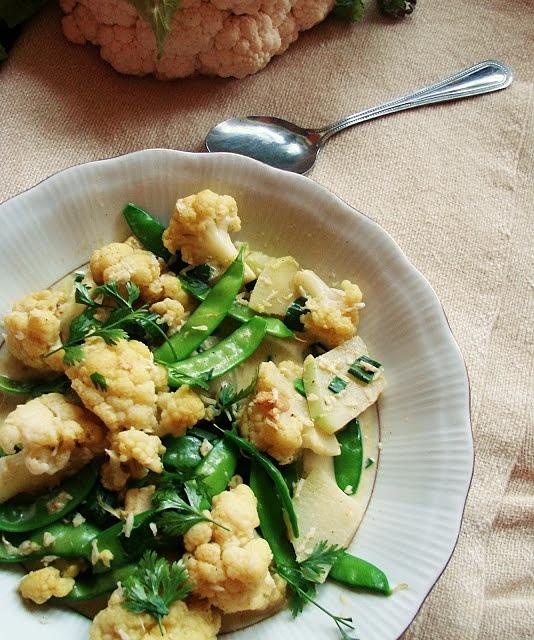 Curry z młodymi warzywami