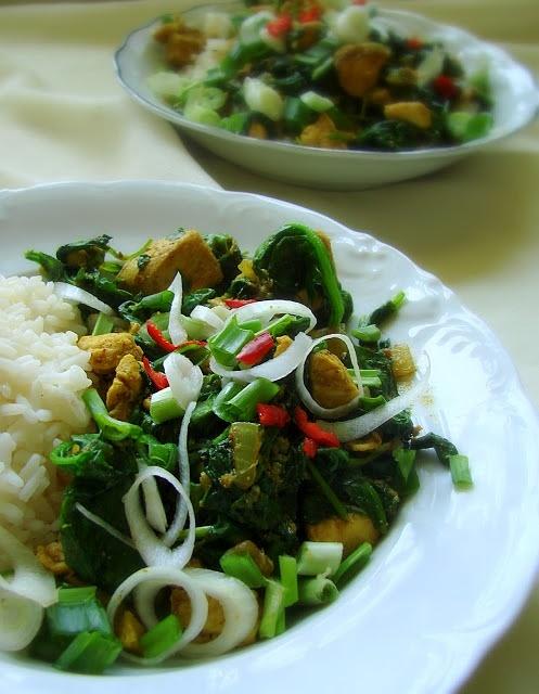 Curry z kurczakiem i szpinakiem