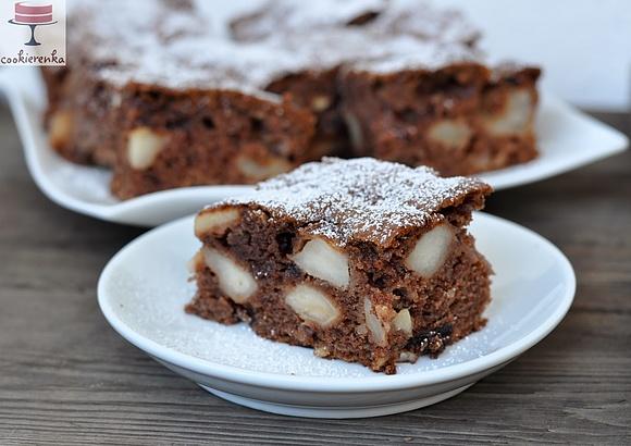 Ciasto amerykaniec z jabłkami, cynamonem i orzechami