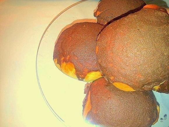 Pieczone pączki z karmelem