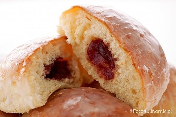 Pieczone pączki z marmoladą wieloowocową