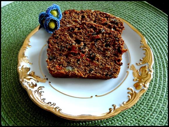 Ciasto marchwiowo-buraczane przepis na zdrowe ciasto wilgotne i miękkie