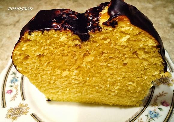 Babka marchewkowa na Wielkanoc, puszysta i wilgotna