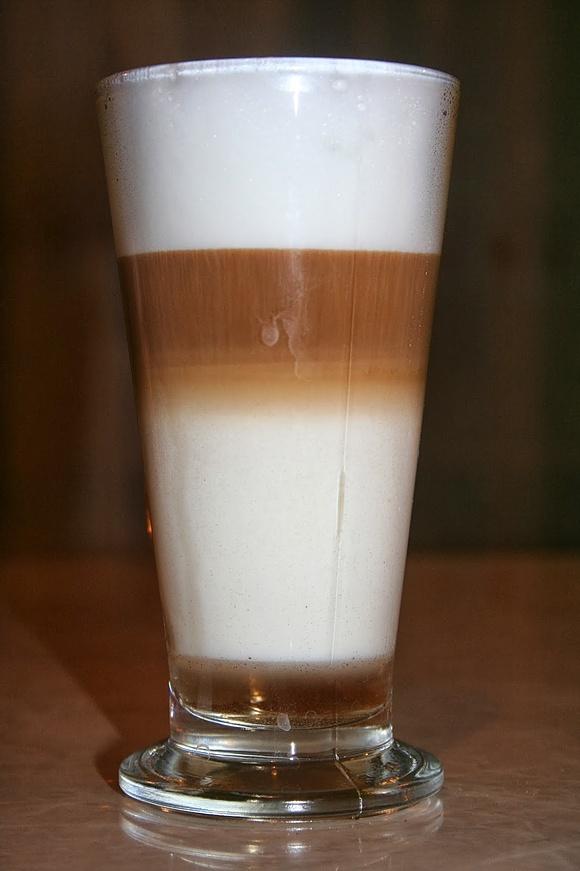 Latte Waniliowo-Orzechowe
