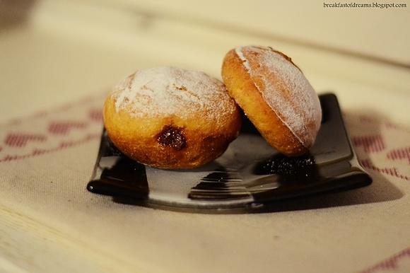 Tłusty czwartek – przepisy na domowe pączki i wypieki