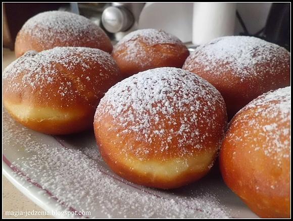 Pączki domowe z drożdżami i spirytusem