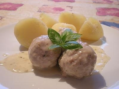 Pulpeciki z indyka w sosie chrzanowym