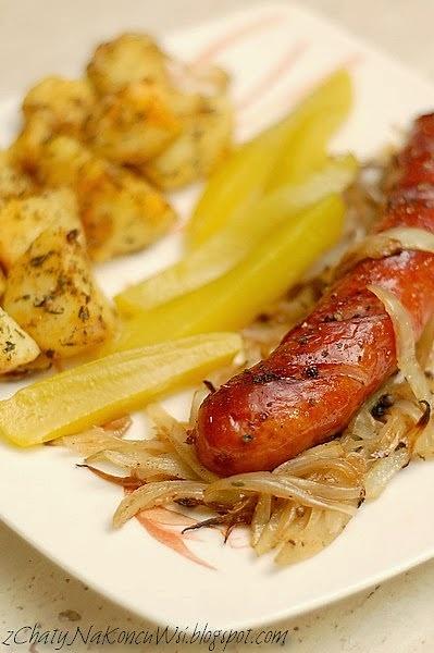 Kiełbasa zapiekana z ziemniakami
