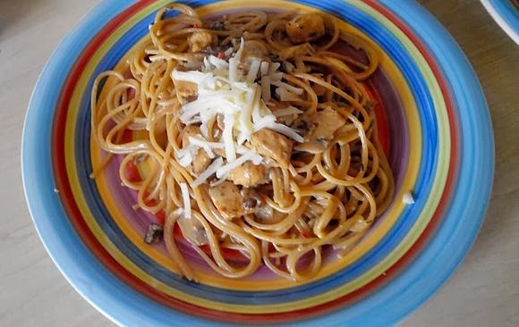 Spaghetti w sosie grzybowym