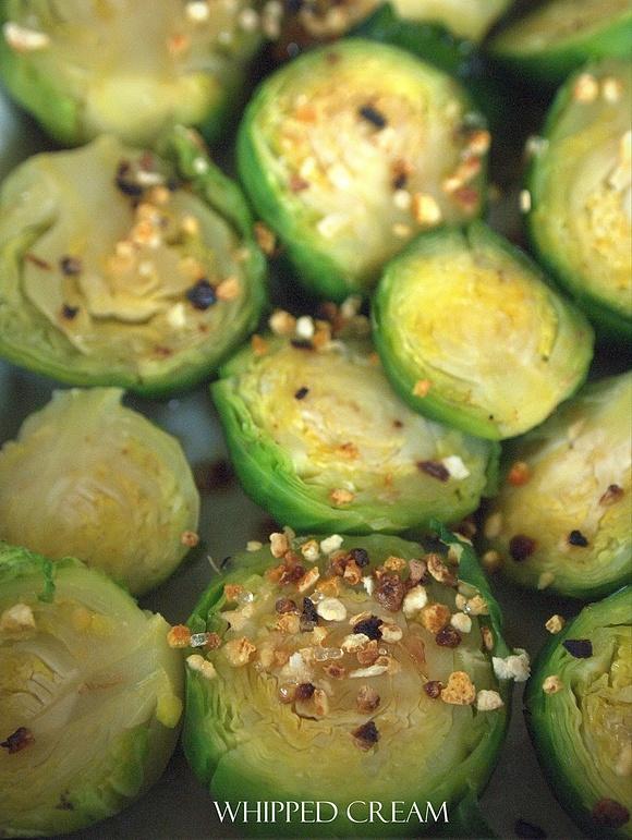 Brukselki zapiekane z nutą pomarańczowo-goździkową