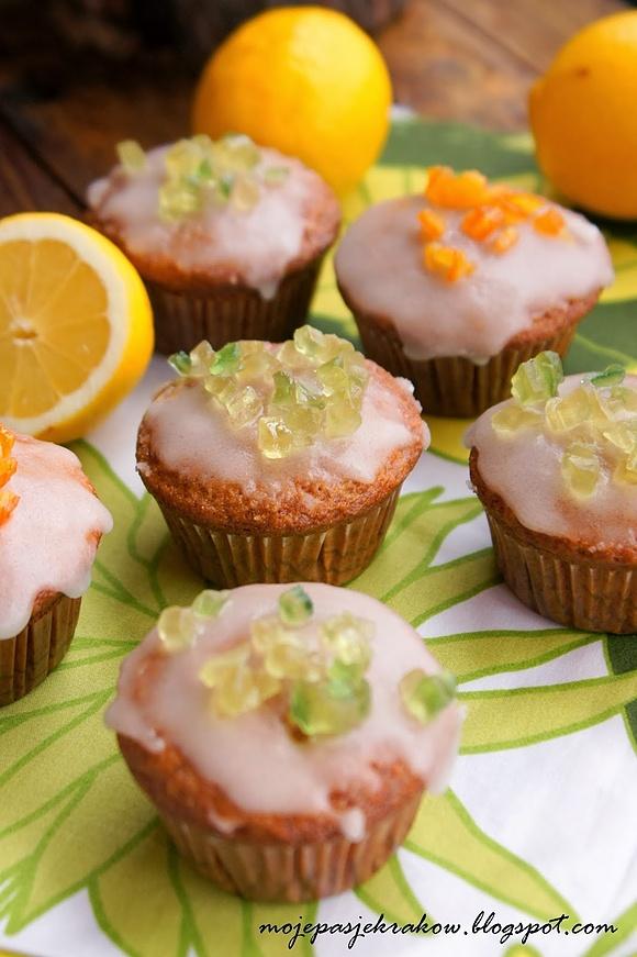 Muffinki jogurtowo-cytrynowe z lukrem cytrynowym