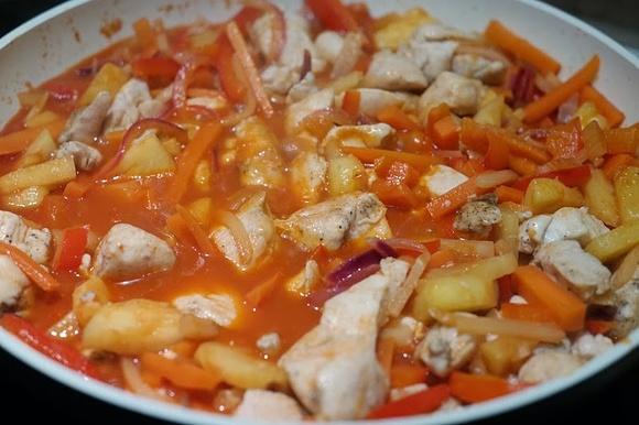 Kurczak w sosie słodko-kwaśnym