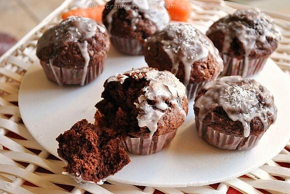 Czekoladowe muffiny marchewkowe