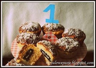 Kokosowe muffinki z niespodzianką na i urodziny bloga