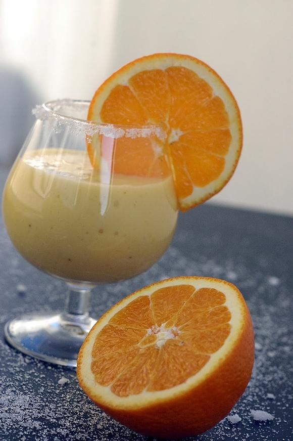 Smoothie bananowe z mango