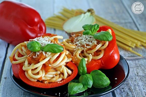 Bucatini w papryce