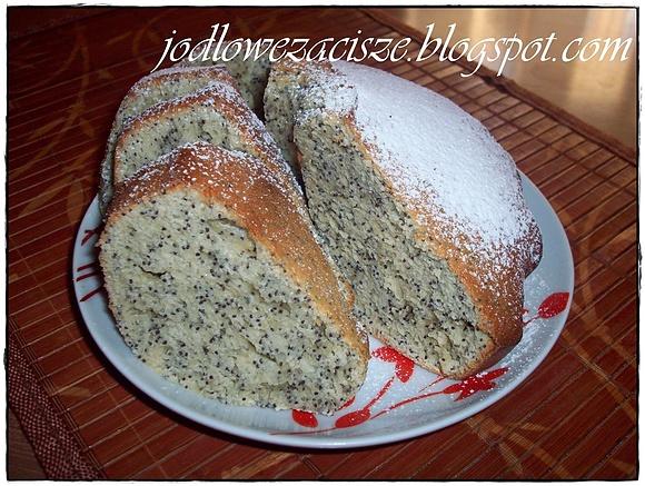 Babka śmietankowa z makiem