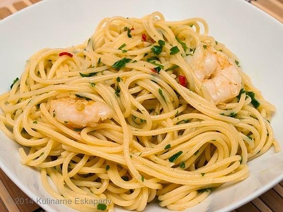 Spaghetti aglio e olio z krewetkami