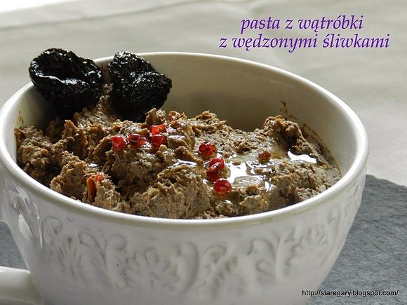 Pasta z wątróbki z wędzonymi śliwkami