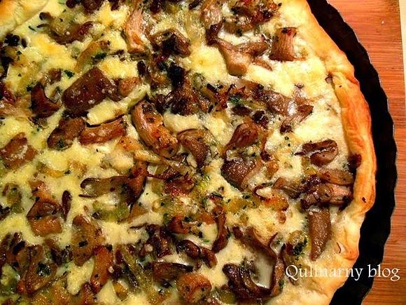Francuska tarta z boczniakami i serem camembert