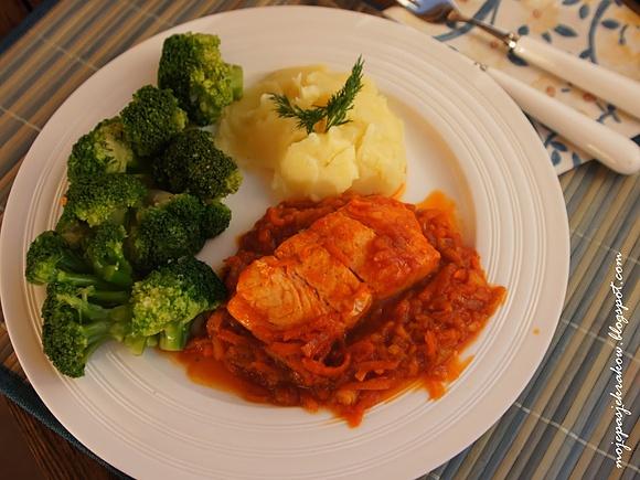 Ryba po grecku z warzywami - obiad do diety 1100 kcal