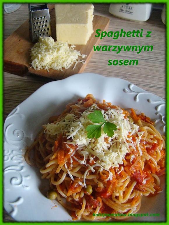 Spaghetti z warzywnym sosem