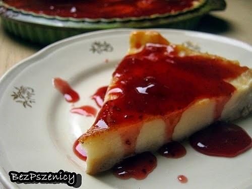 Tarta na cieście parzonym z masą budyniową i dżemem malinowym