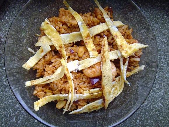 Nasi Goreng - ryż z krewetkami i kurczakiem