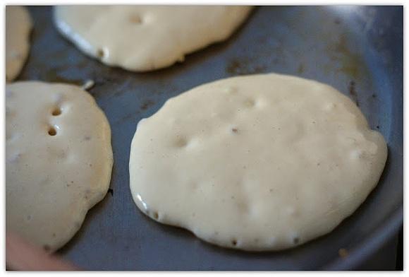 Pancakes z paprykową salsą
