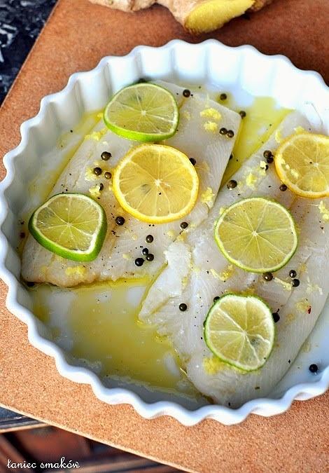 Pieczony halibut w słonecznym klimacie