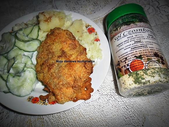 Schabowe pachnące czosnkiem - przepis na soczyste kotlety schabowe