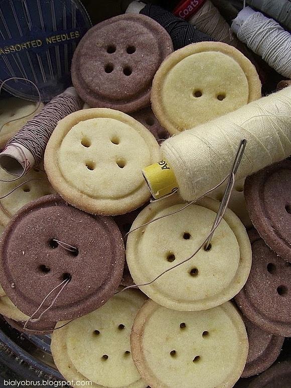 Ciasteczka guziki z cytryną i kakao