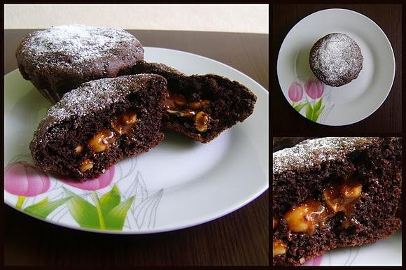 Muffiny czekoladowe z nadzieniem a'la snickers