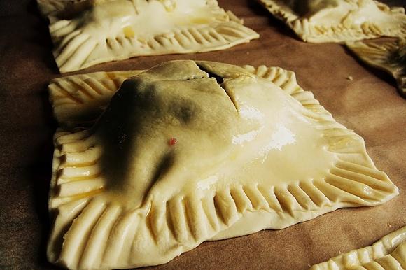 Mini chevreuil en croûte - francuski obiad z dziczyzny z grzybami