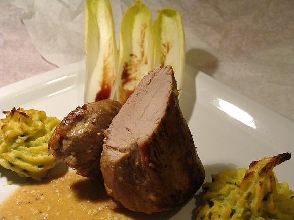 Polędwiczki wieprzowe w miodzie z zielonym puree