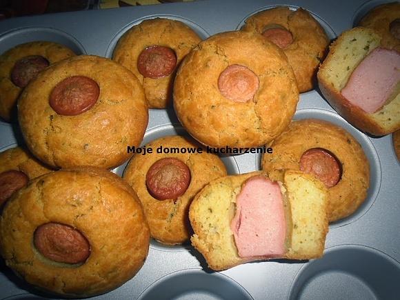 Babeczki z parówką