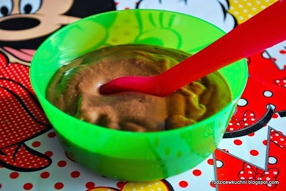 Czekoladowy mus z bananem i awokado