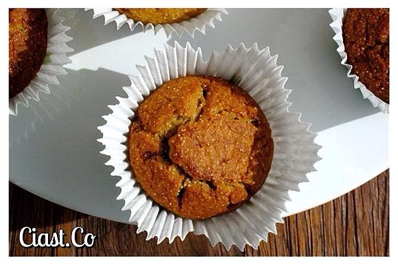 Amarantusowe muffinki z czekoladą