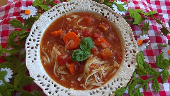 Zupa pomidorowo-cebulowa