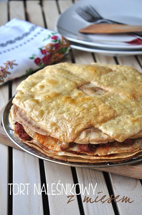 Tort naleśnikowy z mięsem