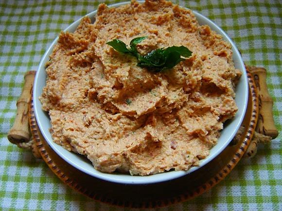Domowy pasztet bez pieczenia