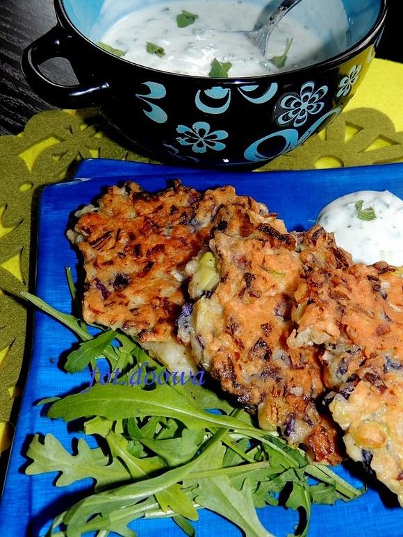 Japońskie placki okonomiyaki - chrupiące placuszki z kapustą