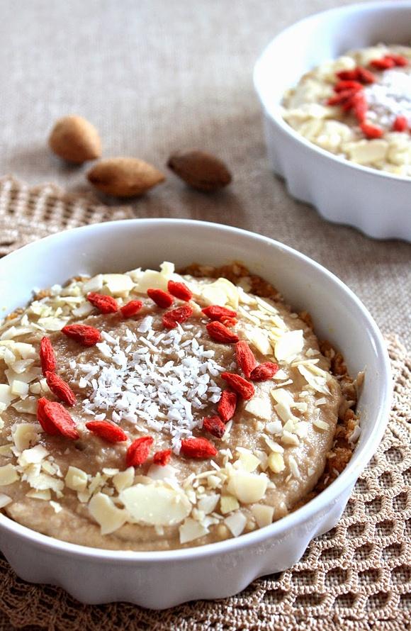 Witariańskie sernikowe tarteletki bez cukru, glutenu i nabiału