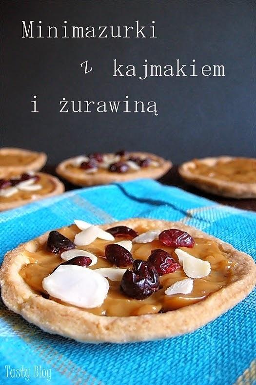 Minimazurki z kajmakiem i suszoną żurawiną